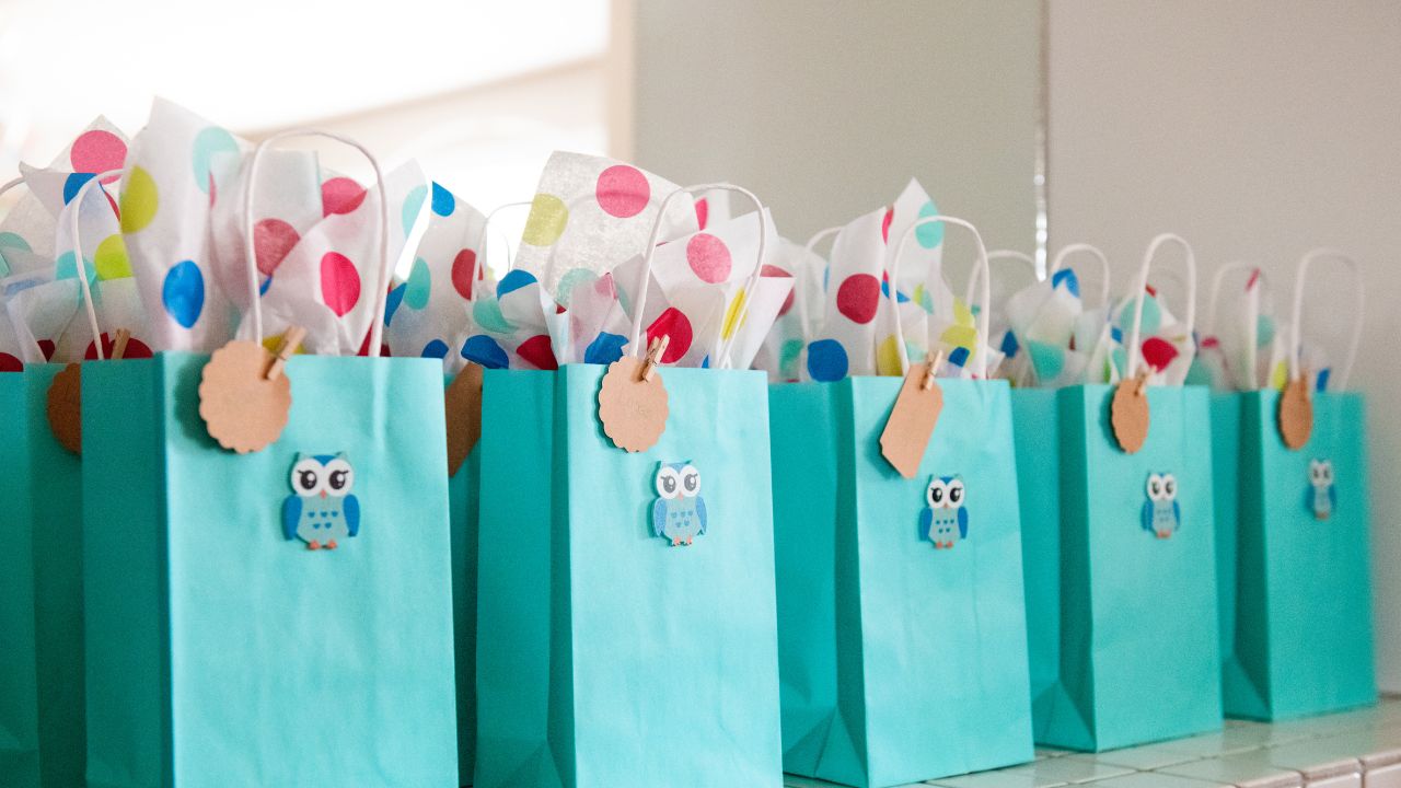 Versatile Applications of Wholesale Gift Bags